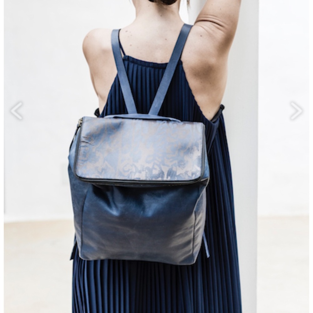 šONA VILLIERšOlive HANDCRAFTED Leather Backpack - Picture 11 of 15